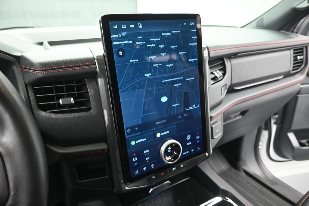 Used 2024 Ford Expedition Limited AWD/4WD image 14