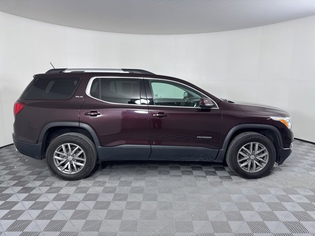 Used 2018 GMC Acadia SLE image 2