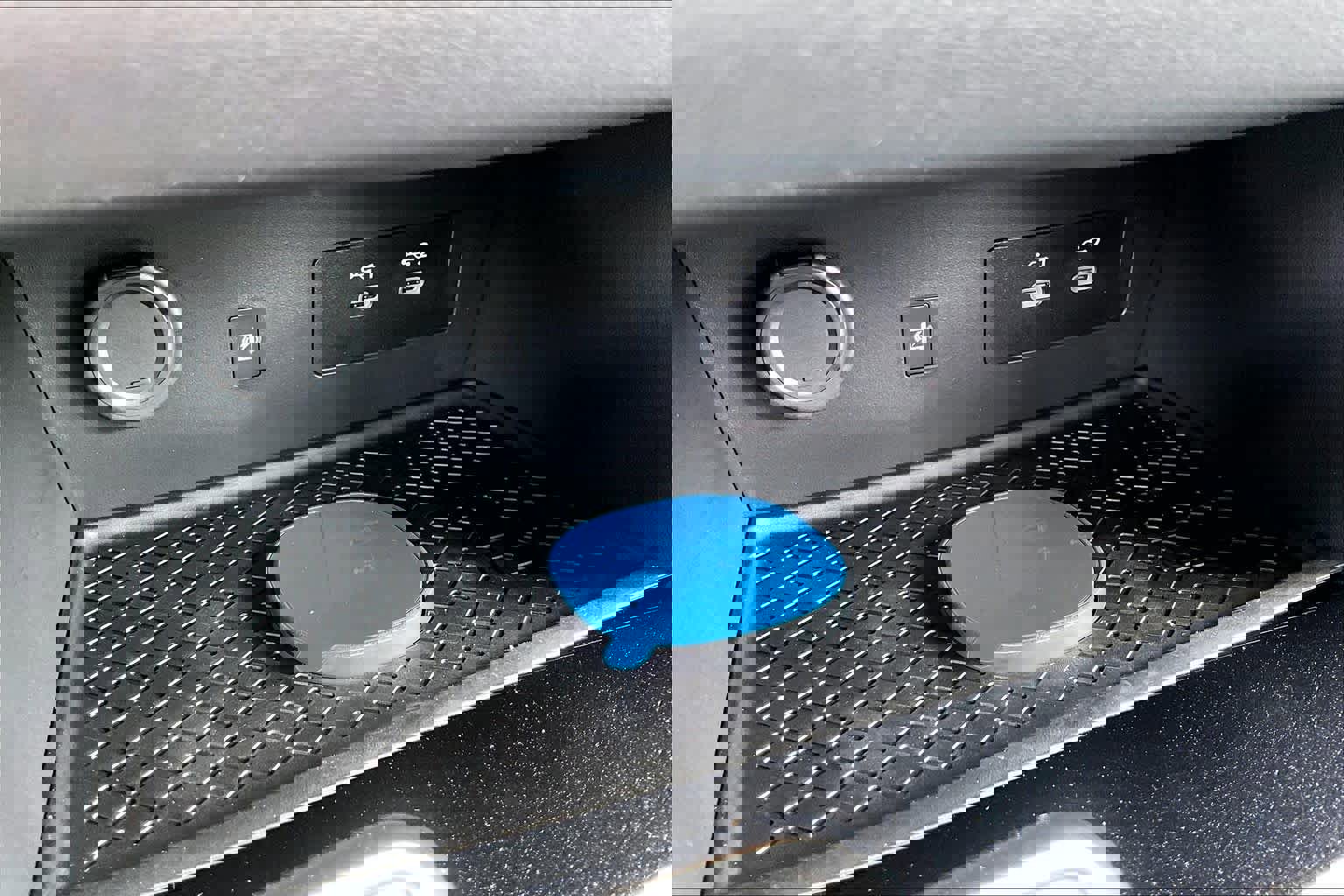 New 2026 Nissan Pathfinder SV image 18