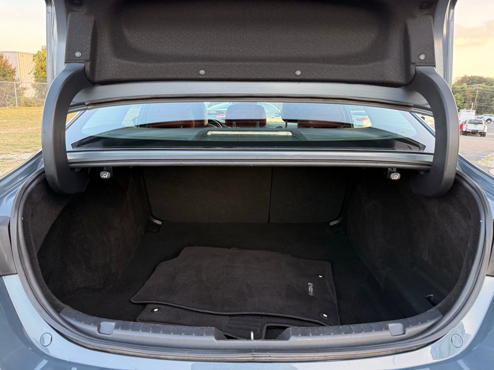 Used 2024 MAZDA MAZDA3 s image 32