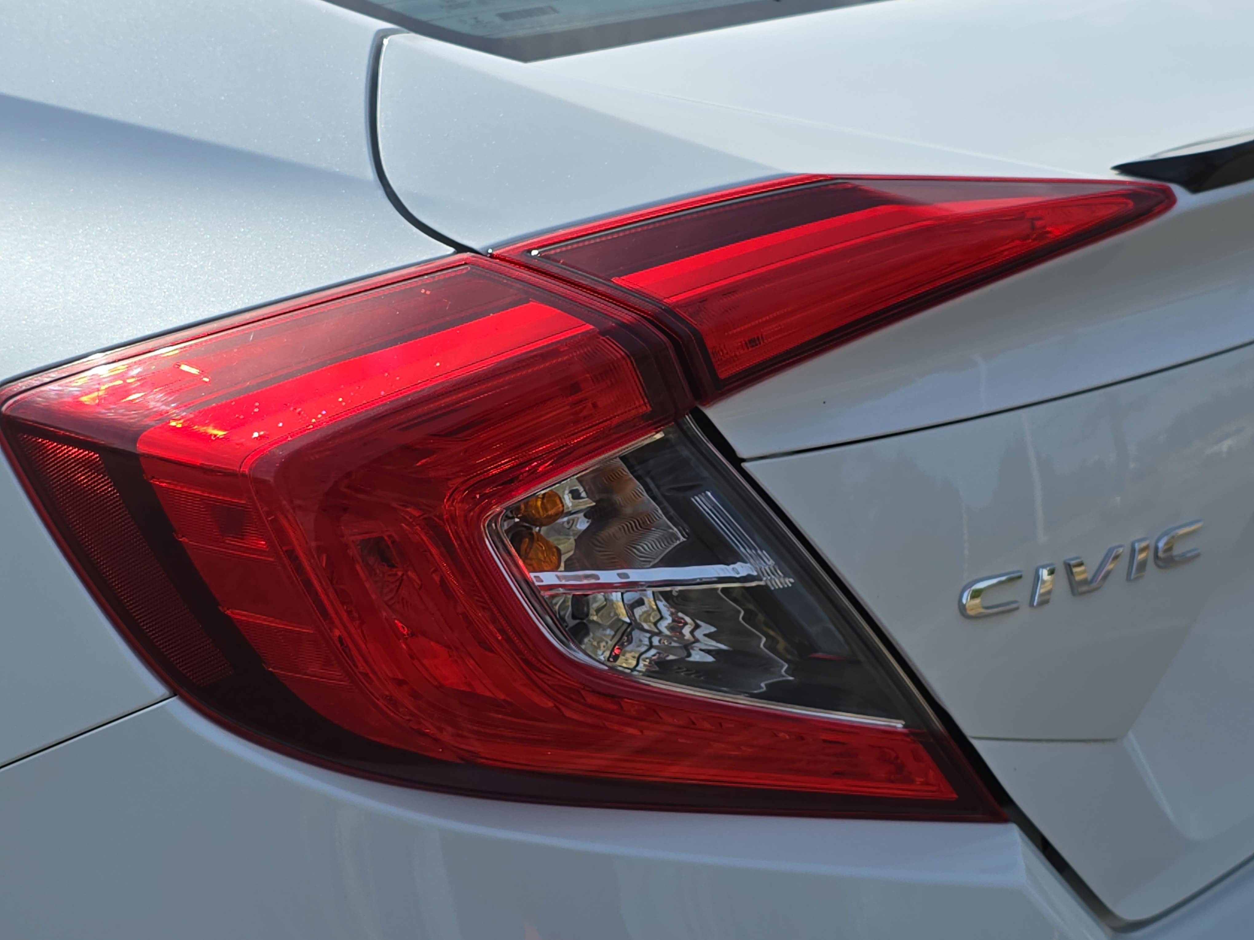 Used 2020 Honda Civic Sport image 34