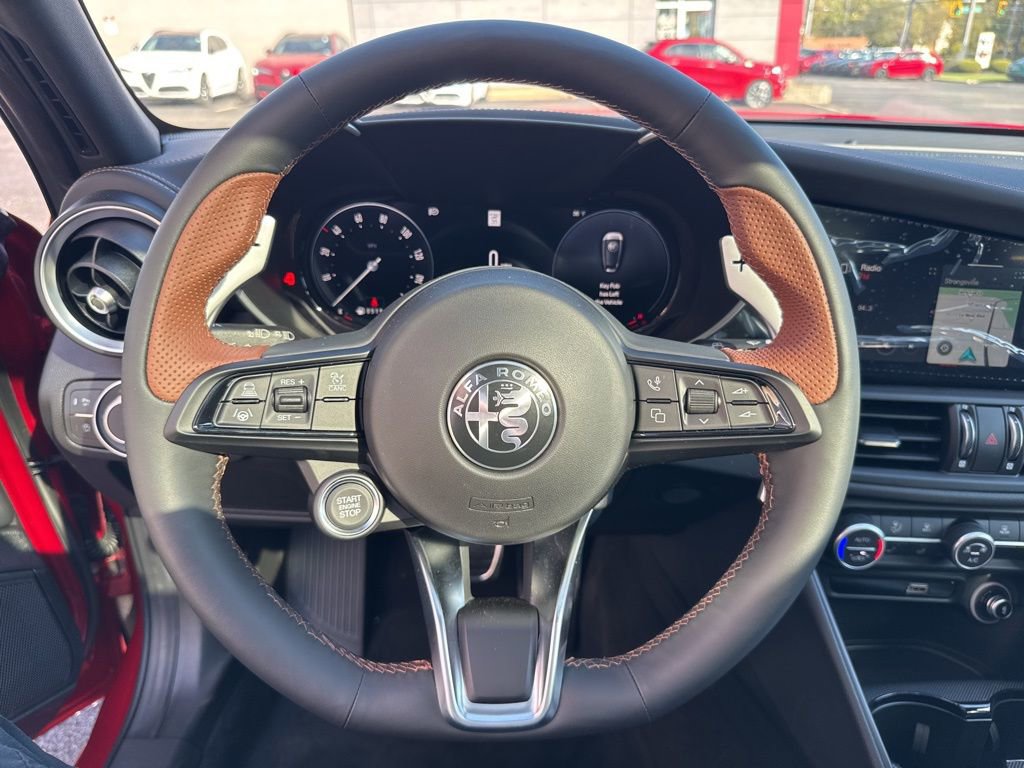 New 2025 Alfa Romeo Giulia AWD w/ Driving Assist Package image 14