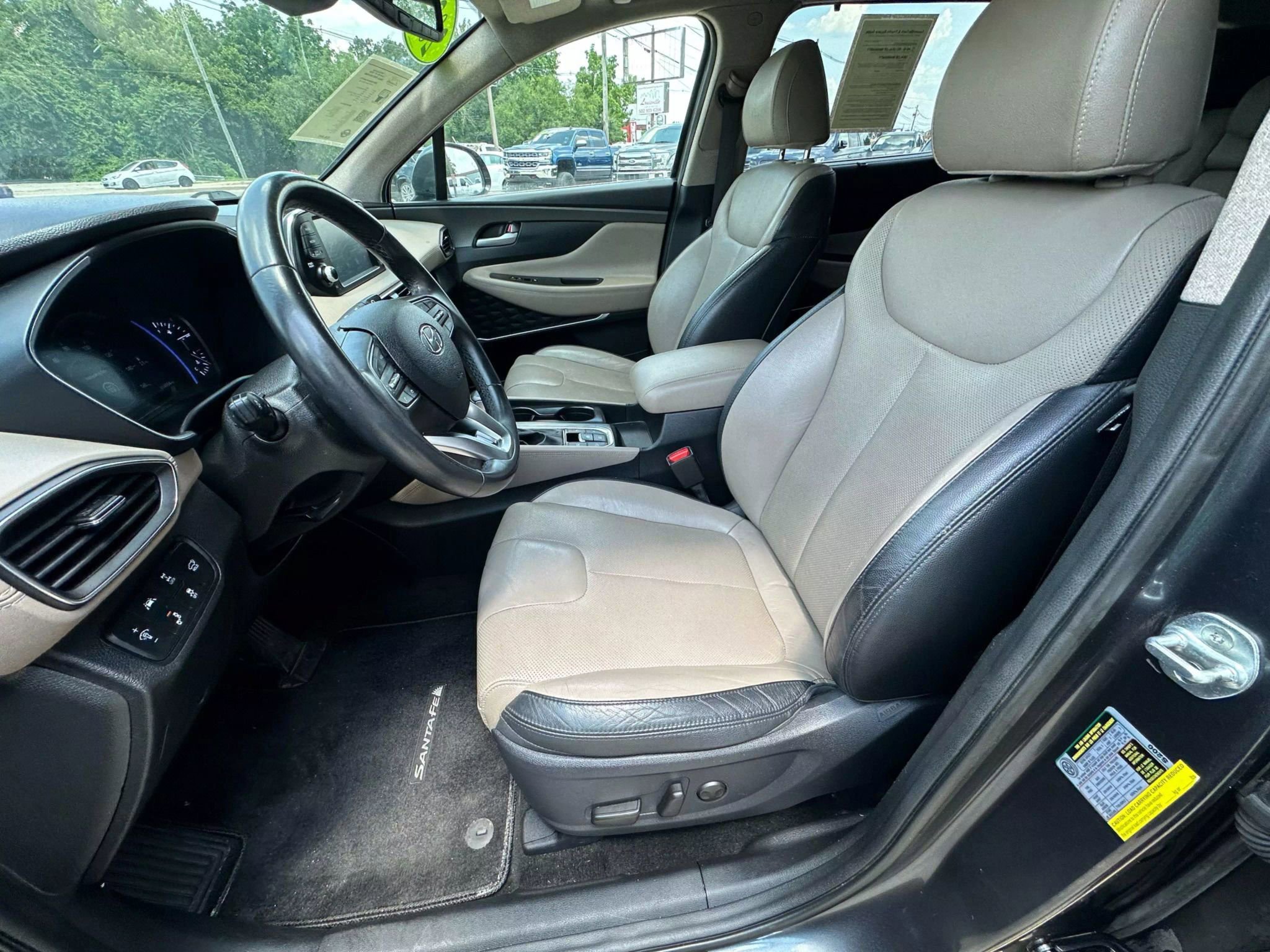 Used 2020 Hyundai Santa Fe SEL w/ Convenience + Premium Package image 19