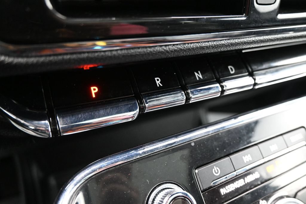 Used 2018 Lincoln Navigator Select w/ Technology Package AWD/4WD image 23