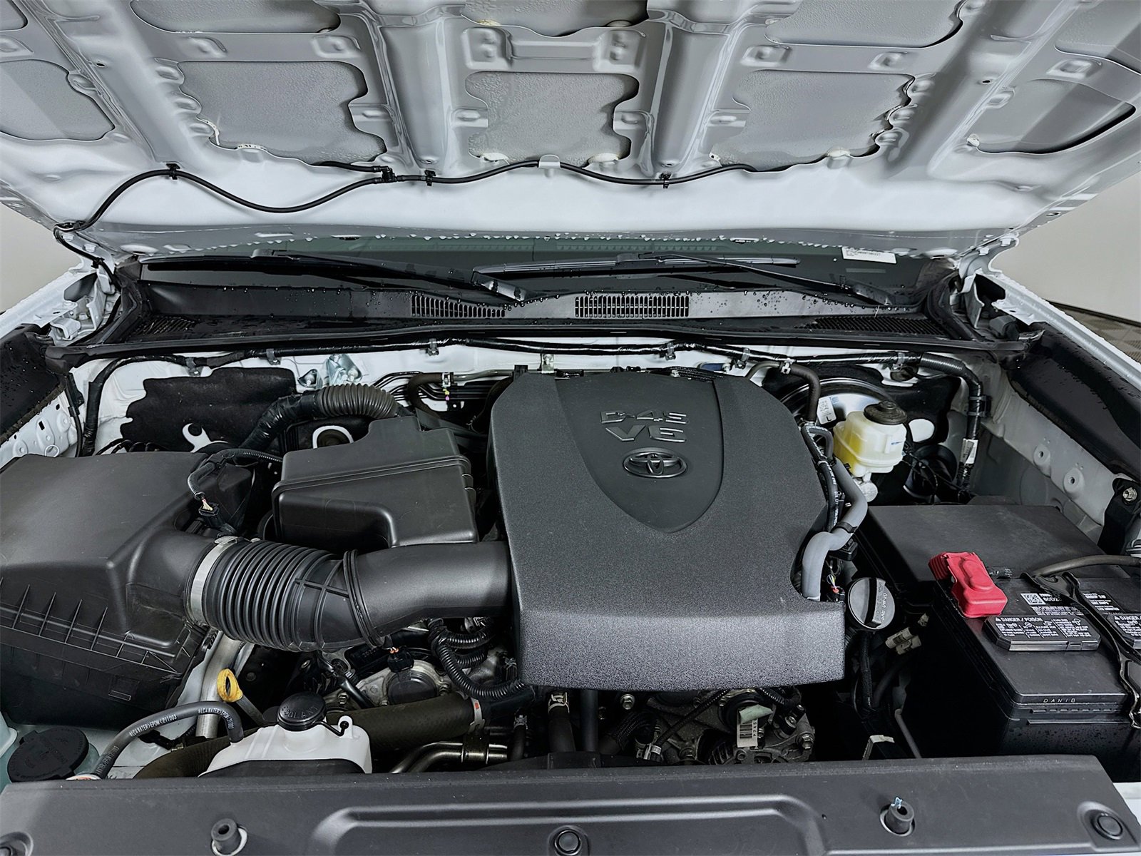 Certified 2022 Toyota Tacoma SR image 28