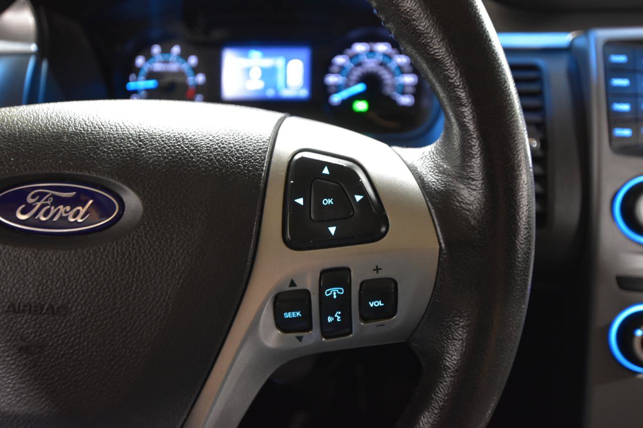 Used 2018 Ford Flex SE FWD image 13