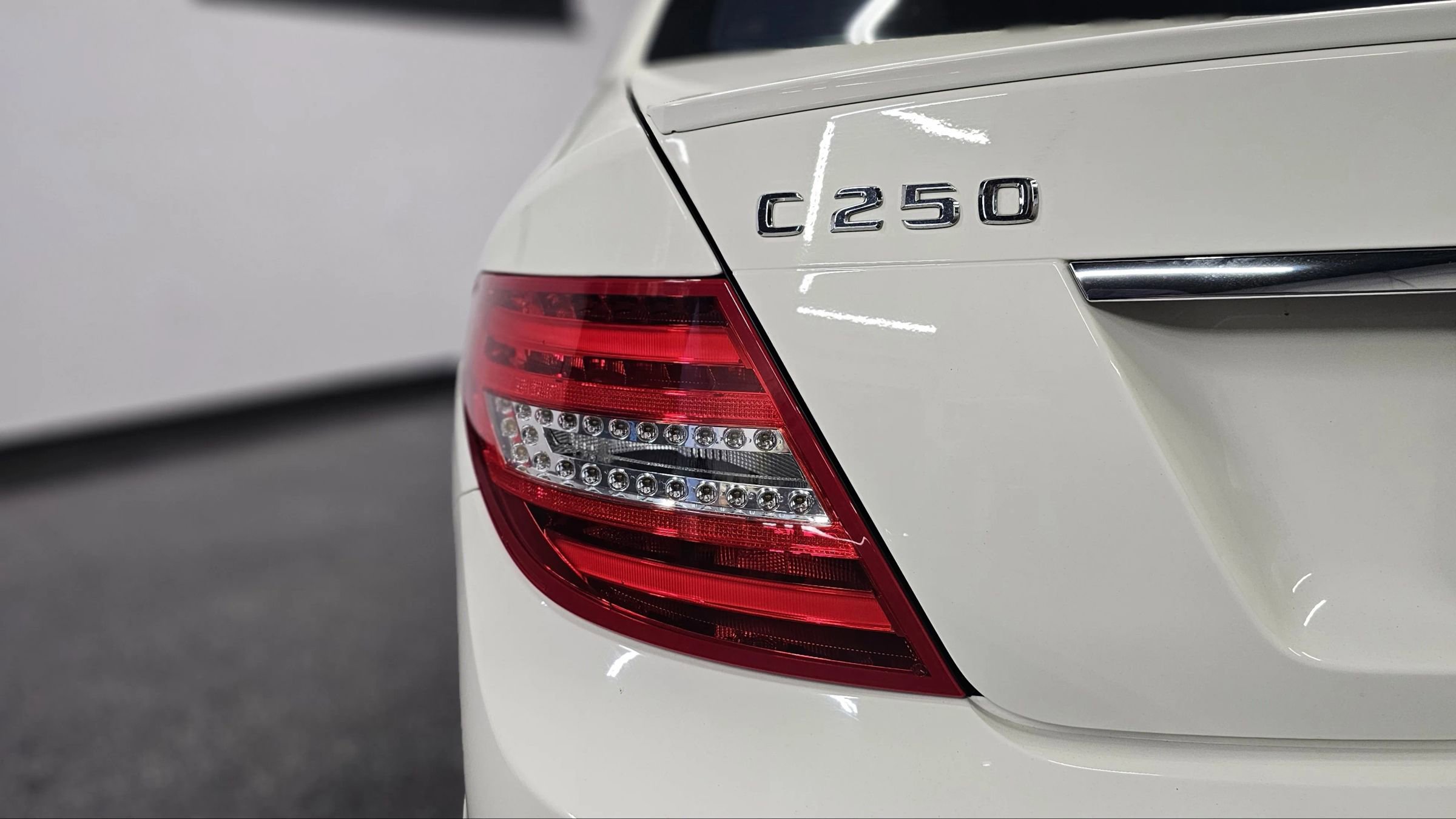 Used 2012 Mercedes-Benz C 250 Sedan image 29