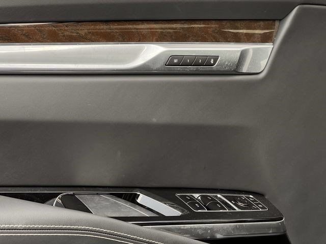 New 2026 Cadillac Escalade Platinum Sport w/ LPO, ONYX Package AWD/4WD image 21