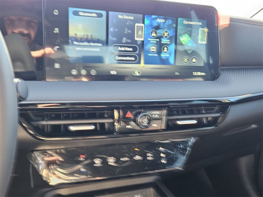 New 2026 Nissan Kicks SR image 20