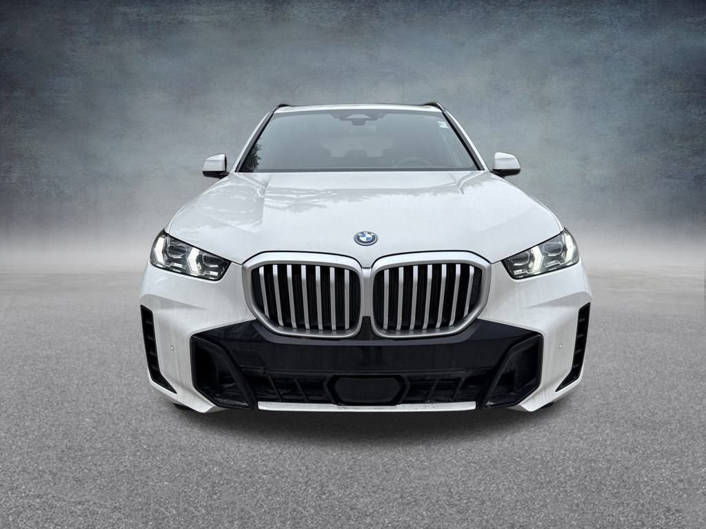 New 2026 BMW X5 xDrive50e image 8