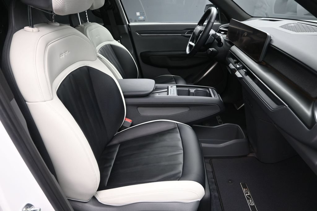 Certified 2024 Kia EV9 GT-Line AWD/4WD image 42