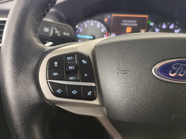 Used 2022 Ford Explorer Limited w/ Equipment Group 301A RWD image 35