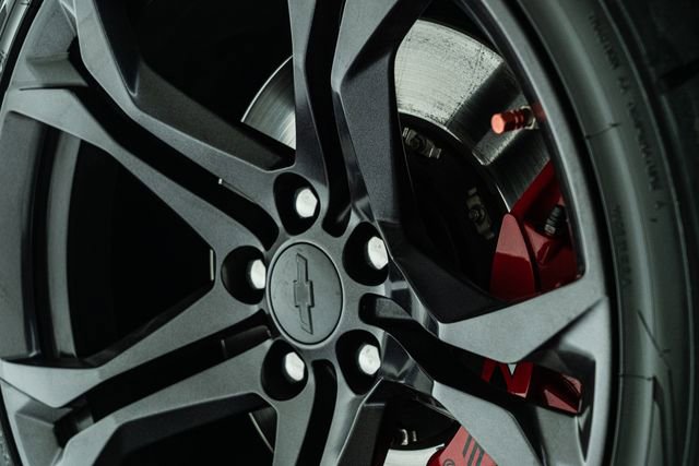 Used 2019 Chevrolet Camaro SS RWD image 22