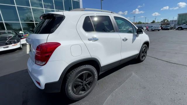 Used 2019 Chevrolet Trax LT w/ LT Convenience Package image 8