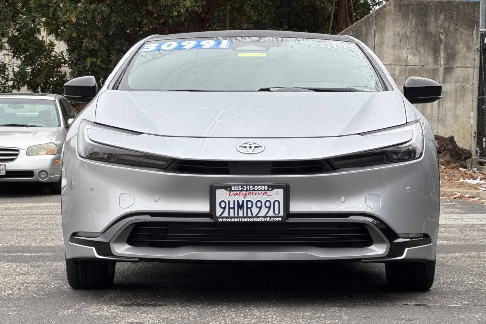 Used 2023 Toyota Prius Limited w/ Limited Premium Package FWD image 13