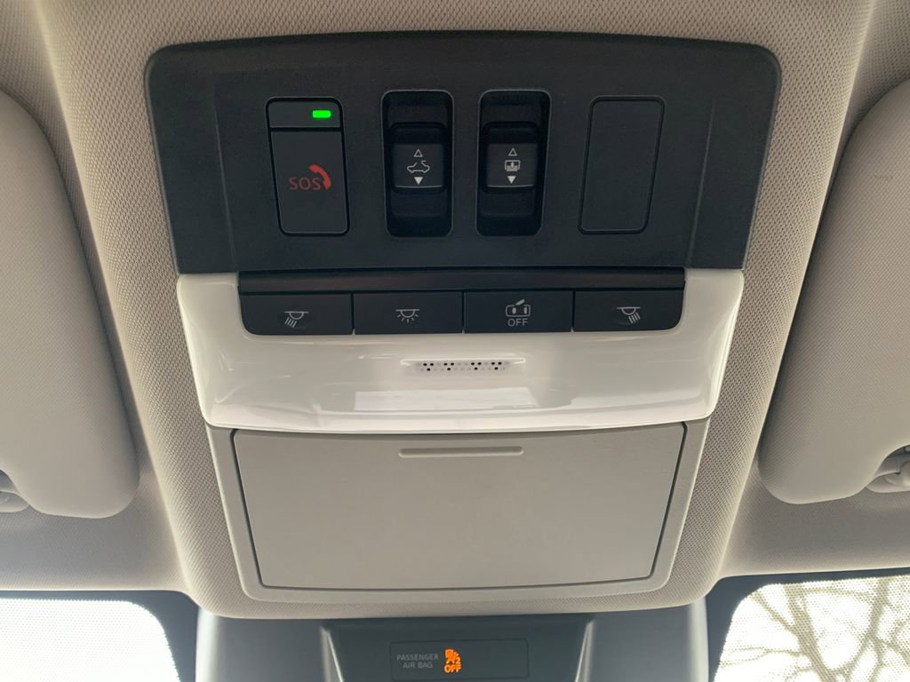 Used 2023 Nissan Rogue Platinum w/ Platinum Premium Package image 20