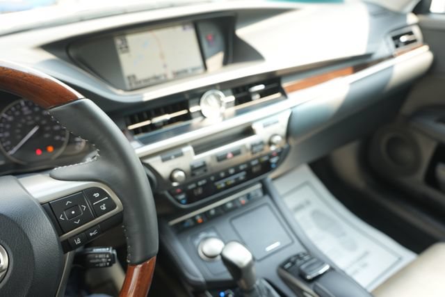 Used 2017 Lexus ES 350 FWD image 24