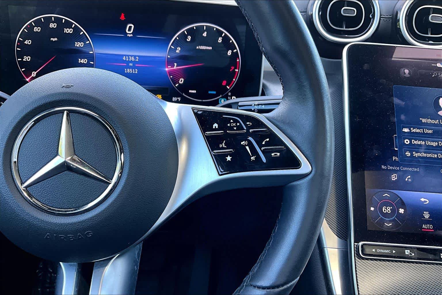 Used 2024 Mercedes-Benz GLC 300 4MATIC image 25