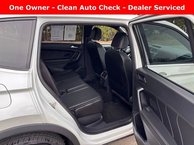 Used 2022 Volkswagen Tiguan SE R-Line AWD/4WD image 12