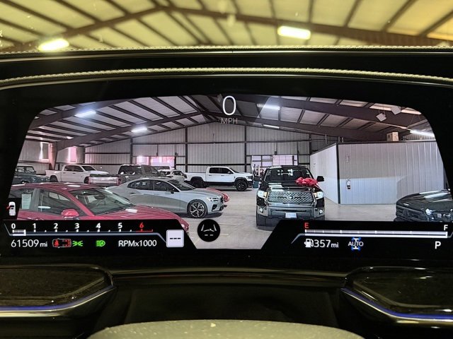 Used 2022 Cadillac Escalade Premium Luxury image 13