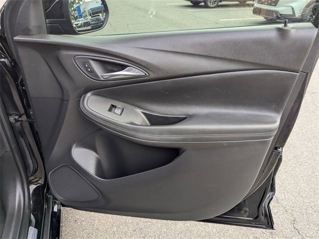 Used 2021 Buick Encore GX Select w/ Sport Touring Package image 40