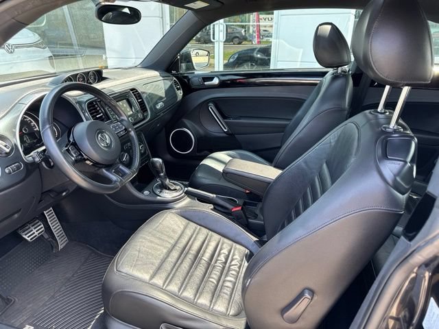 Used 2013 Volkswagen Beetle 2.0T FWD image 5