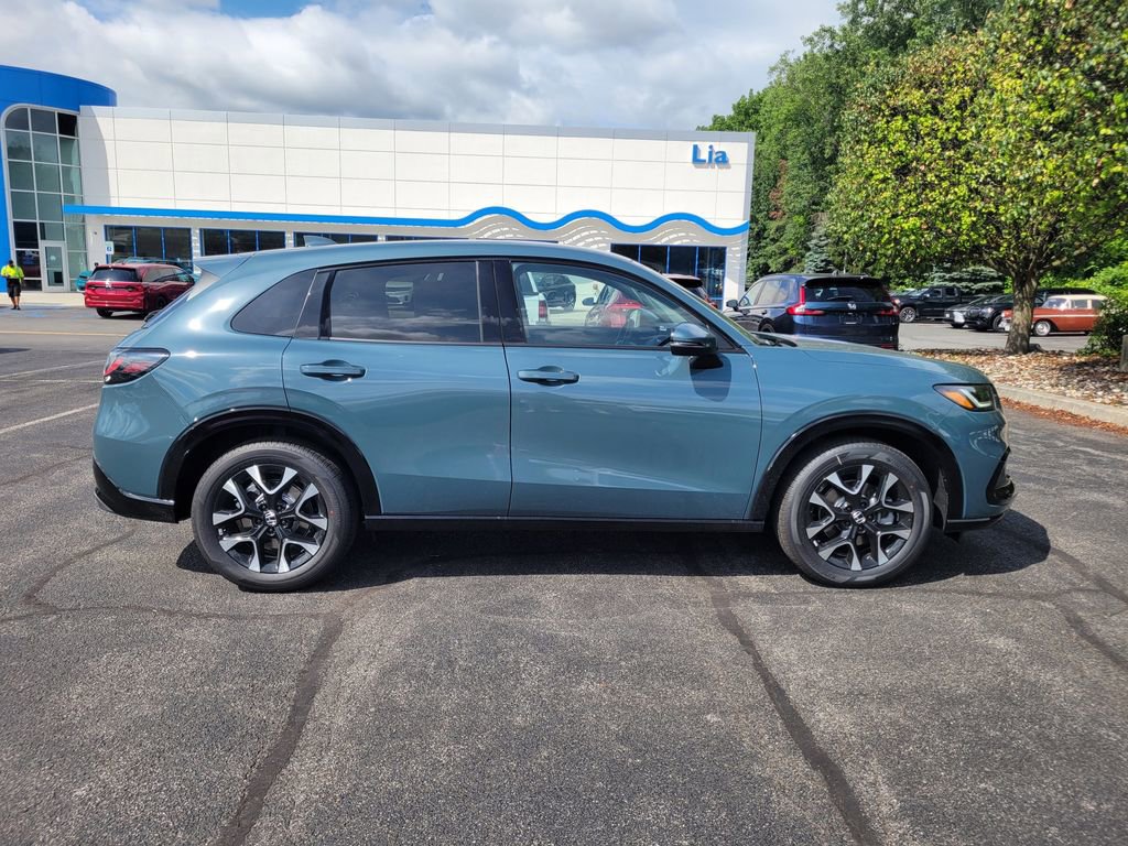 New 2026 Honda HR-V EX-L image 2