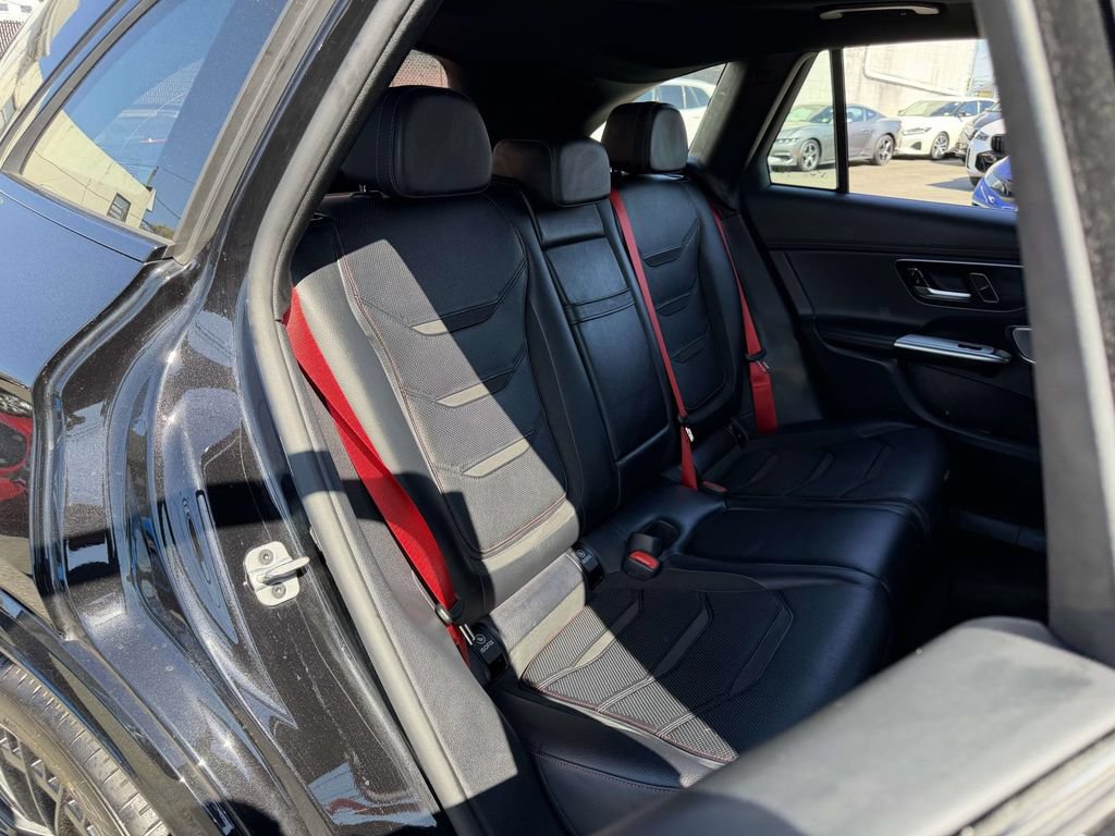 Used 2025 Mercedes-Benz GLC 43 AMG 4MATIC image 15