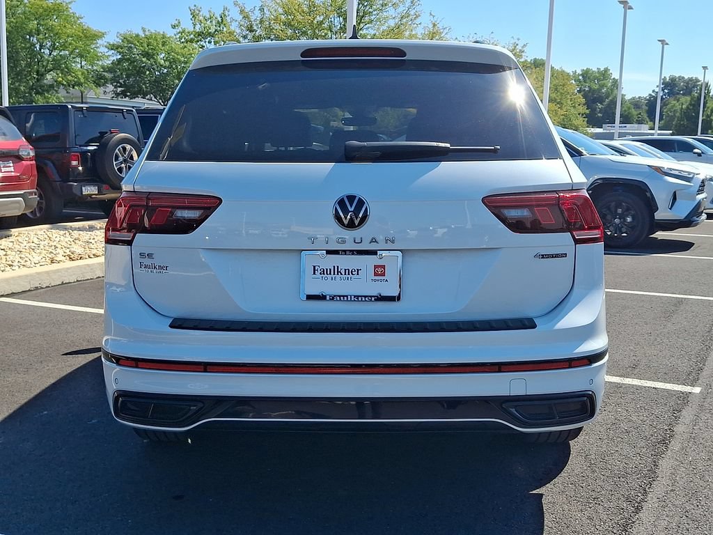 Used 2024 Volkswagen Tiguan SE R-Line AWD/4WD image 5