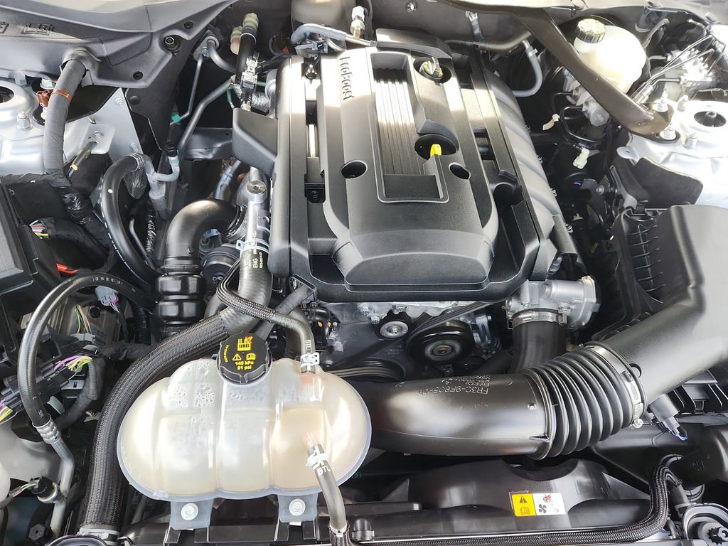 Used 2017 Ford Mustang Premium image 16