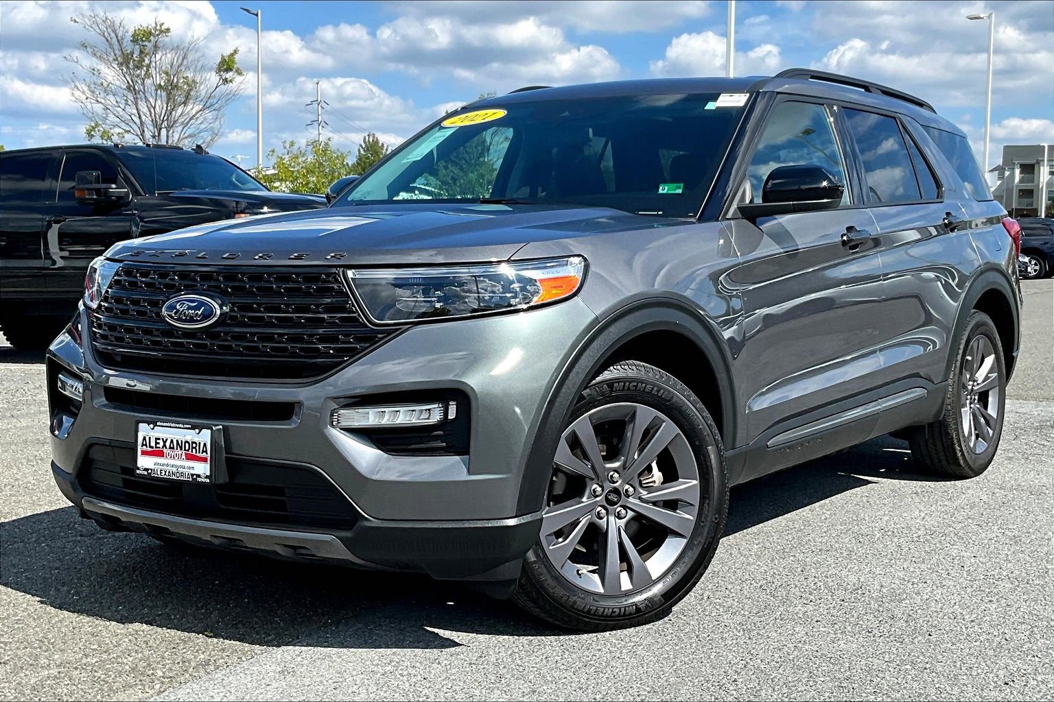 Used 2022 Ford Explorer XLT w/ Equipment Group 202A