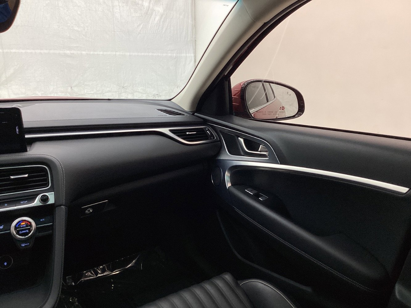 Used 2022 Genesis G70 2.0T w/ Prestige Package image 28