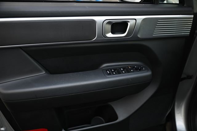 Used 2024 Hyundai Santa Fe SE image 15