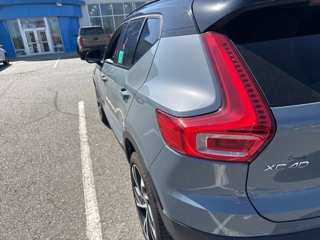 Used 2020 Volvo XC40 T5 R-Design w/ Protection Package image 5
