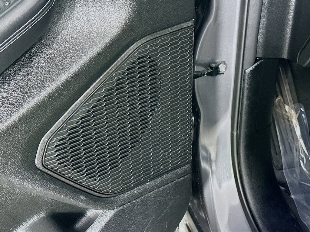 Certified 2025 Jeep Grand Cherokee Limited image 29