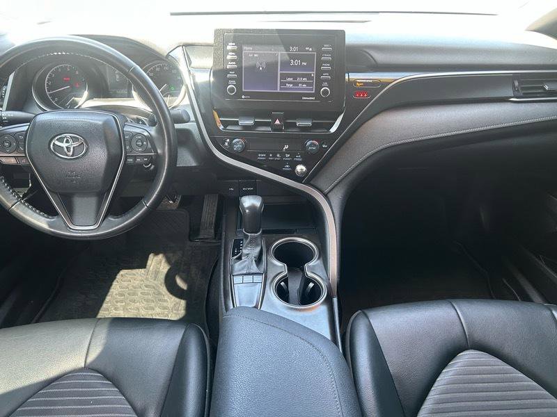Used 2024 Toyota Camry SE FWD image 11