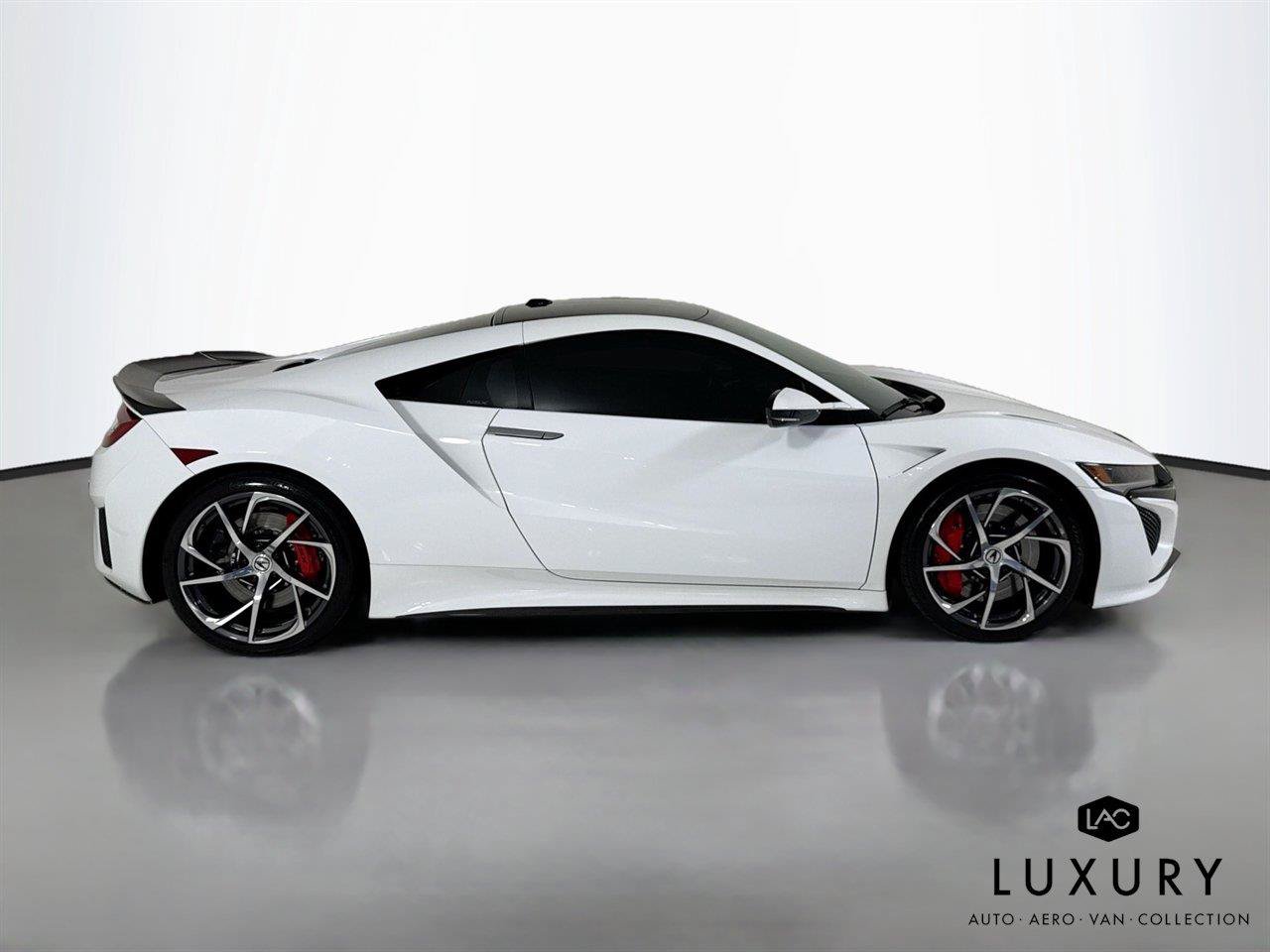 Used 2020 Acura NSX AWD/4WD image 4
