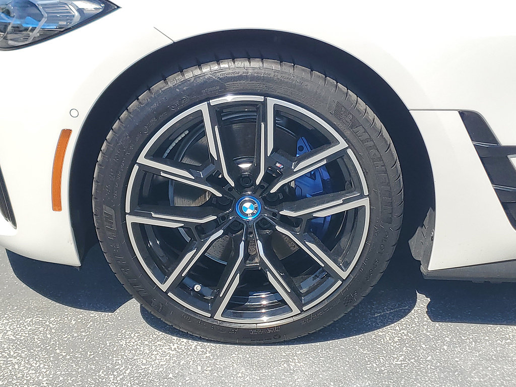 Used 2023 BMW i4 eDrive40 w/ M Sport Package RWD image 6