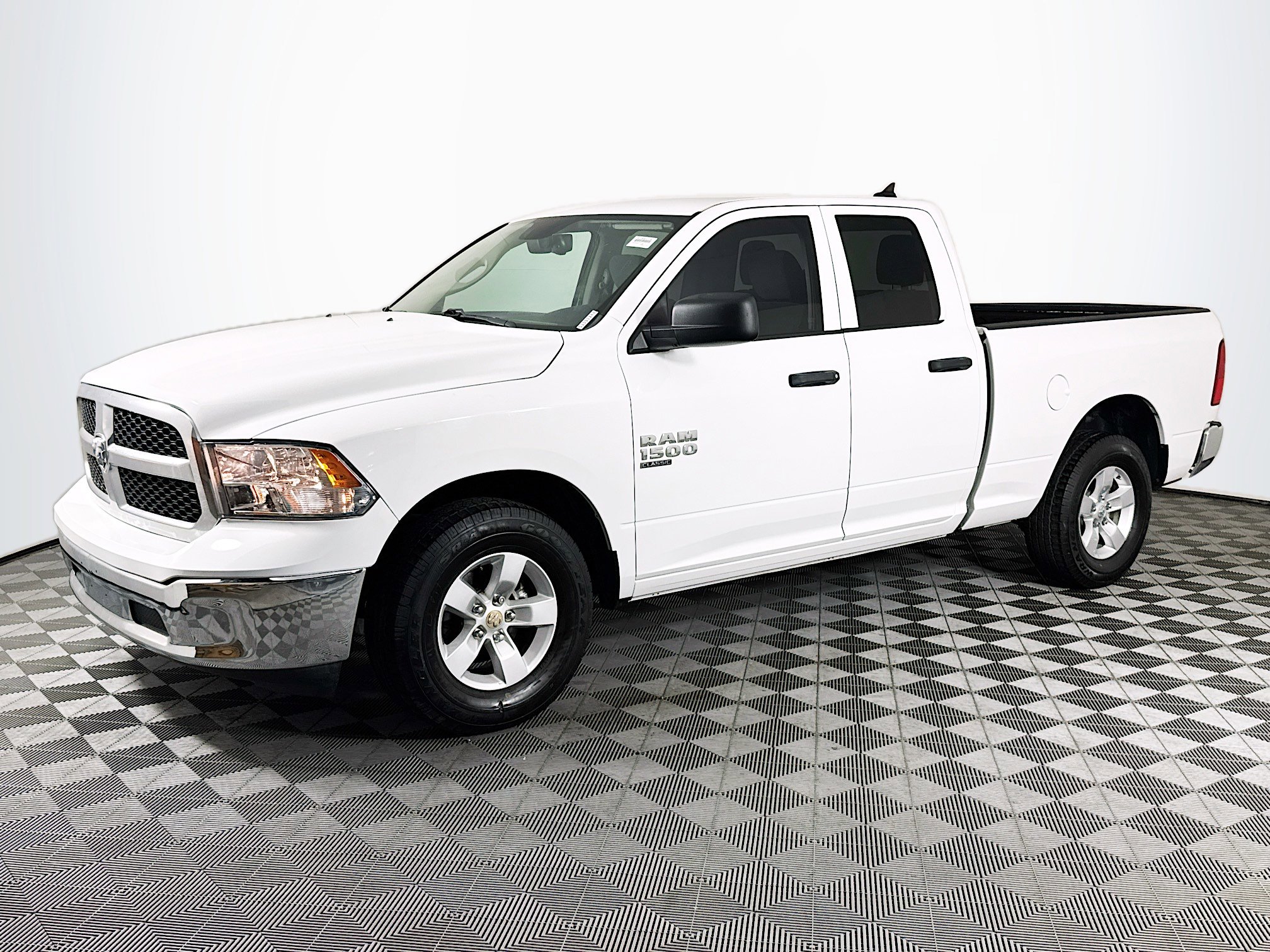 Used 2022 RAM 1500 Tradesman w/ Electronics Group RWD image 4