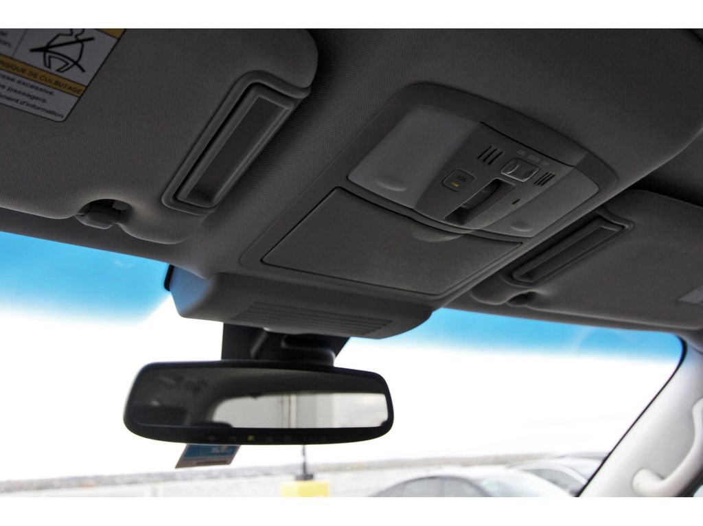 Used 2016 INFINITI QX80 4WD w/ Deluxe Technology Package image 11