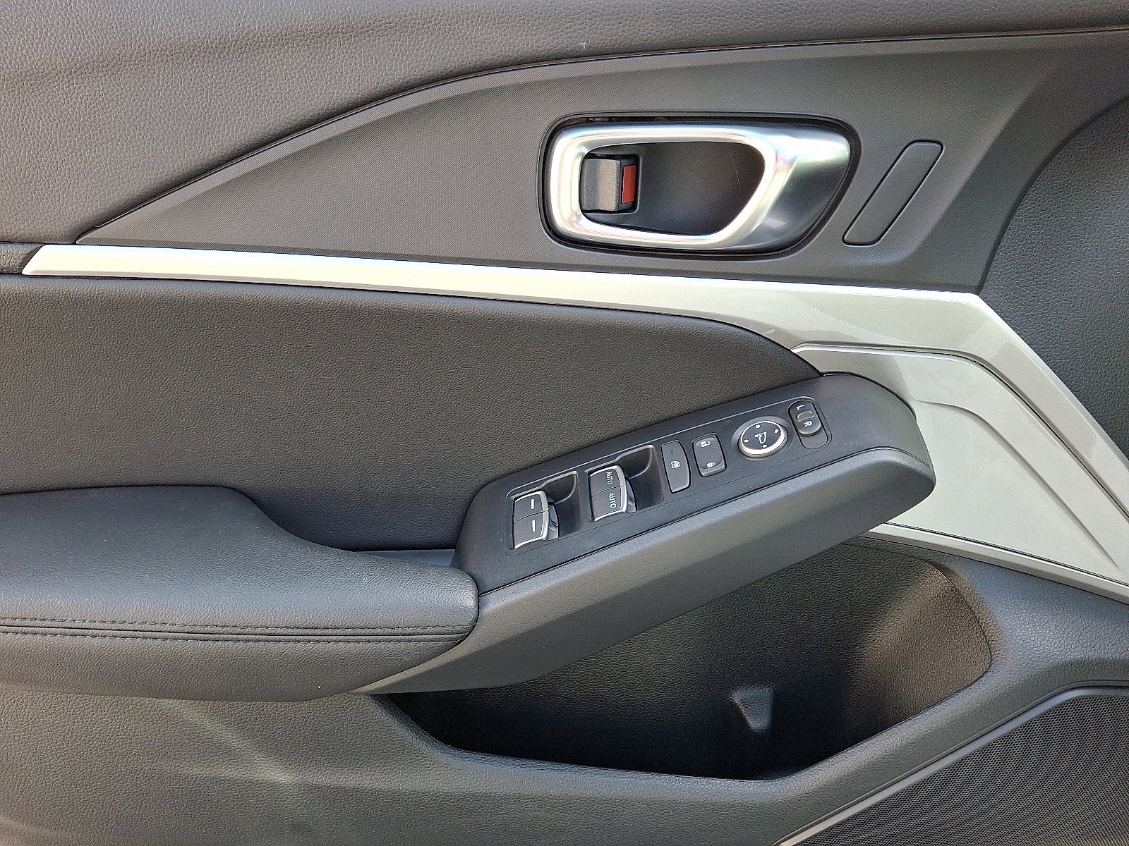 Certified 2025 Acura Integra image 13