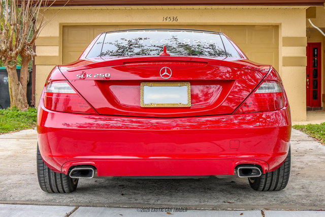 Used 2015 Mercedes-Benz SLK 250 image 17