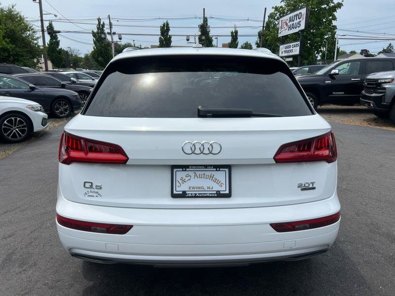 Used 2018 Audi Q5 2.0T Premium AWD/4WD image 5