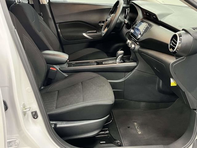 Used 2024 Nissan Kicks SV image 24
