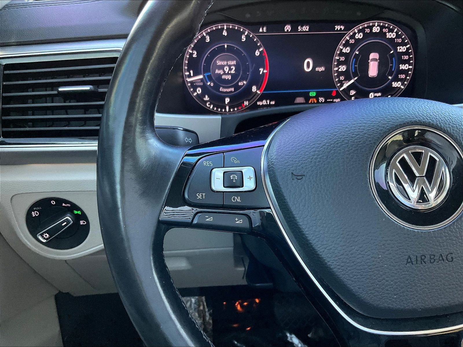 Used 2018 Volkswagen Atlas SEL Premium AWD/4WD image 14
