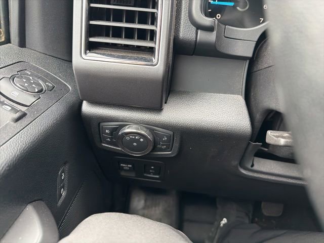 Used 2019 Ford F150 XLT w/ Equipment Group 302A Luxury AWD/4WD image 18