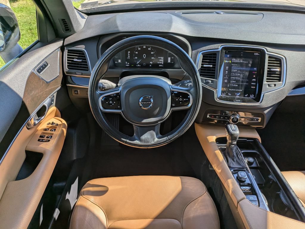 Used 2018 Volvo XC90 T5 Momentum w/ Convenience Package AWD/4WD image 15