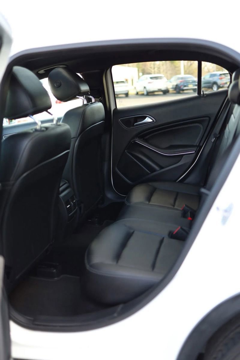 Used 2019 Mercedes-Benz GLA 250 image 32