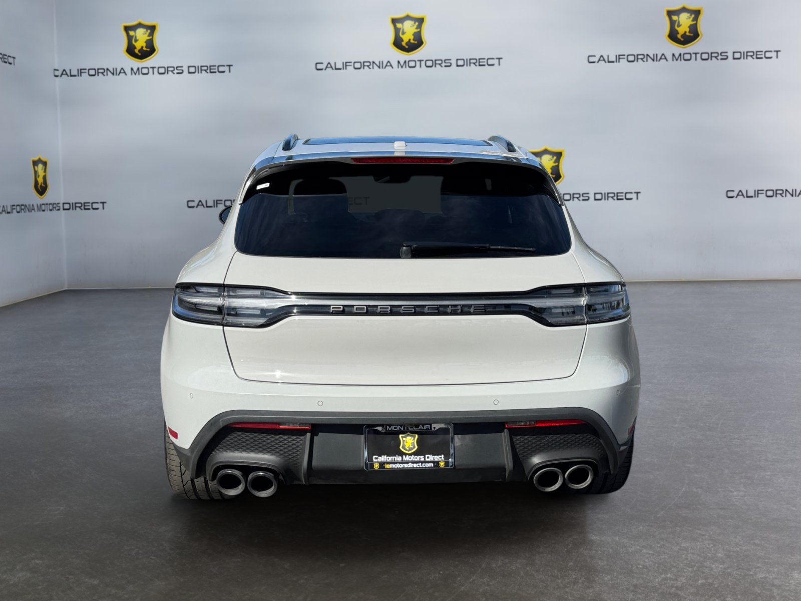 Used 2023 Porsche Macan AWD/4WD image 4