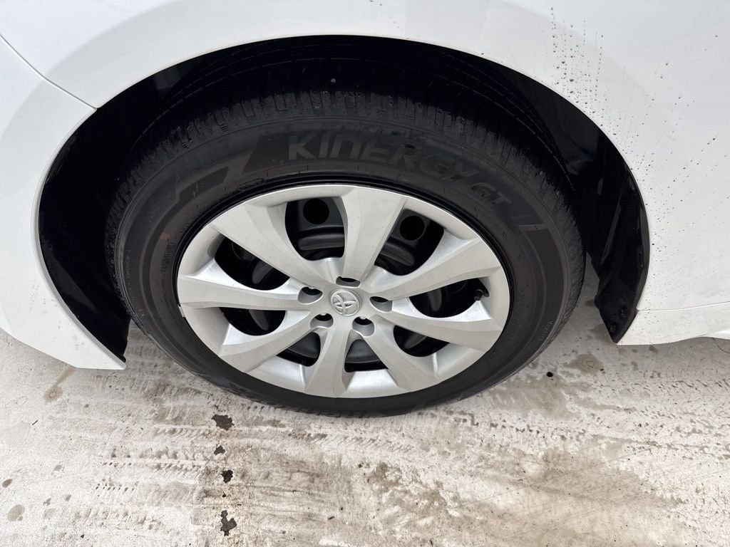 Used 2026 Toyota Corolla LE image 4